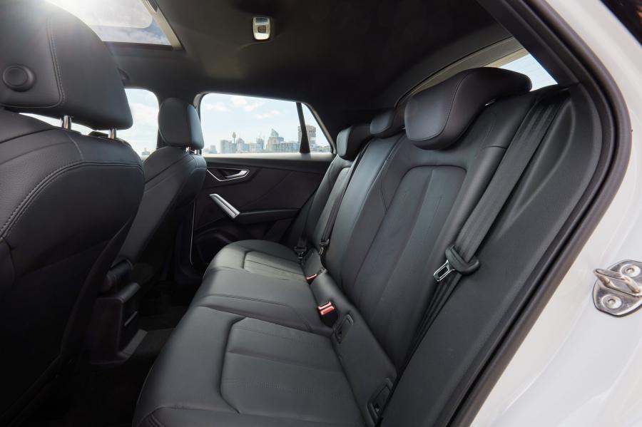 Интерьер Audi Q2 40 TFSI Quattro Edition #2 2020 года  (AU) (фото 4 из 26)